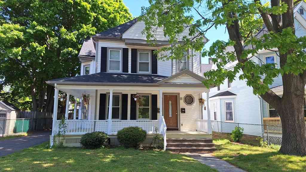 Multifamily For Rent - 51 View St<br/> Holyoke, MA 01040
