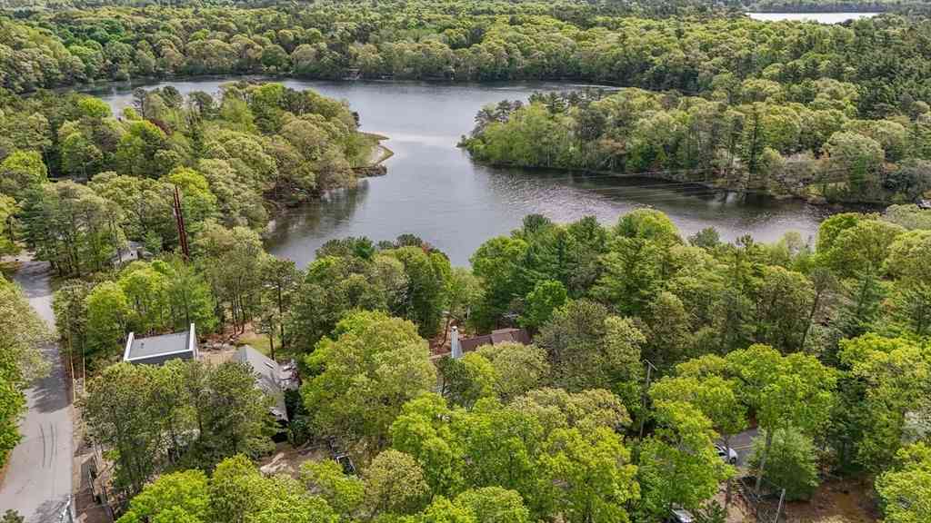 Homes For Sale - 81 Sam Turner Rd<br/> Barnstable County, Falmouth, MA 02536