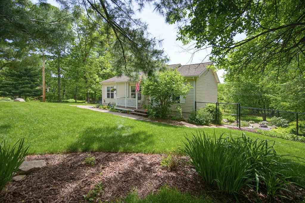 Homes For Sale - 10 Southwick Rd<br/> Sutton, MA 01590