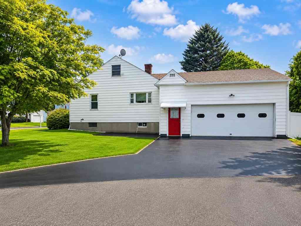 Homes For Rent - 31 Ancona Road<br/> Worcester, MA 01604