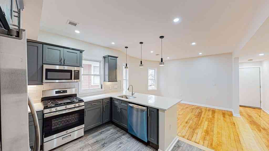 Homes For Rent - 109 Deering  Rd #1<br/> Boston, MA 02126