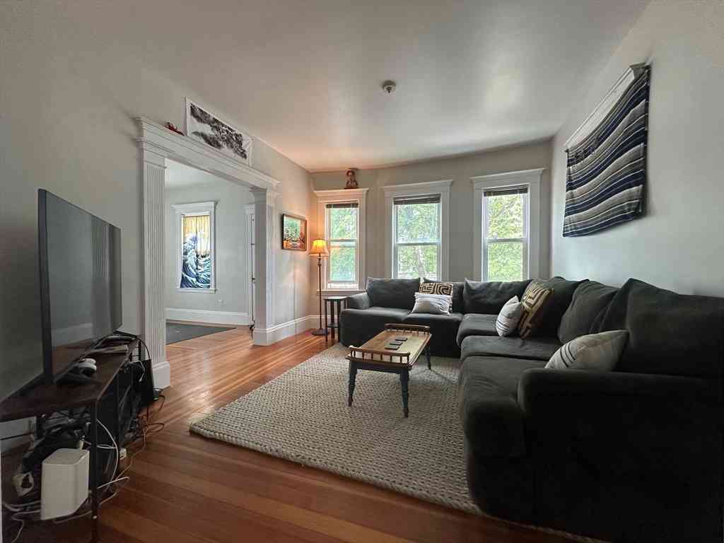 Apartment For Rent - 62 Bromfield #2<br/> Somerville, MA 02144