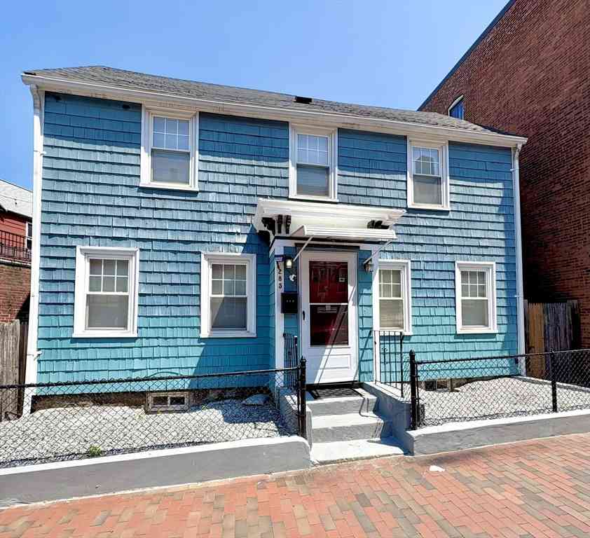 Homes For Rent - 285 Roxbury St<br/> Boston, MA 02119