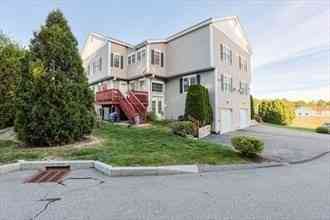 Condo For Sale - 8 Patriot Blvd #8<br/> Middlesex County, Hopkinton, MA 01748