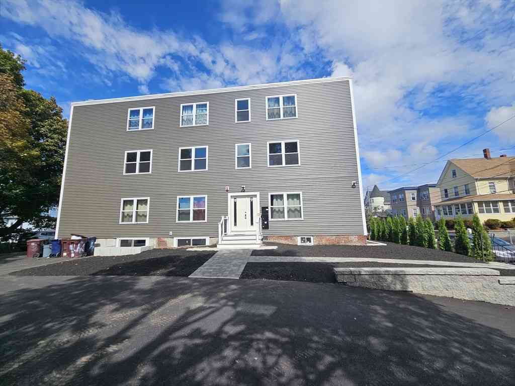 Apartment For Rent - 32 Irving St #1<br/> Everett, MA 02149