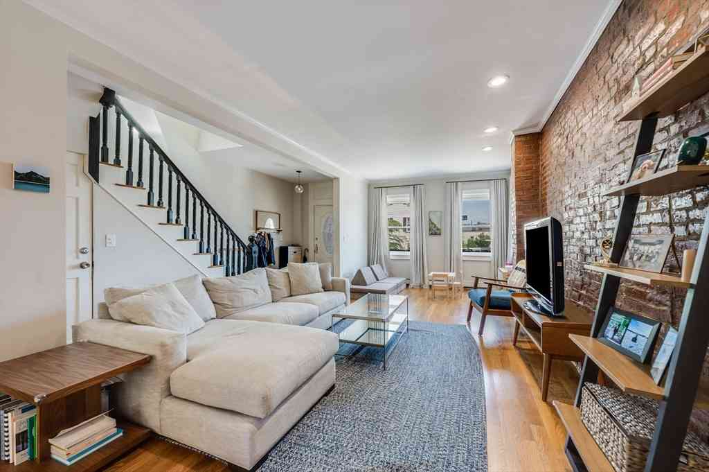 Homes For Sale - 39 Emerson St<br/> Boston, MA 02127