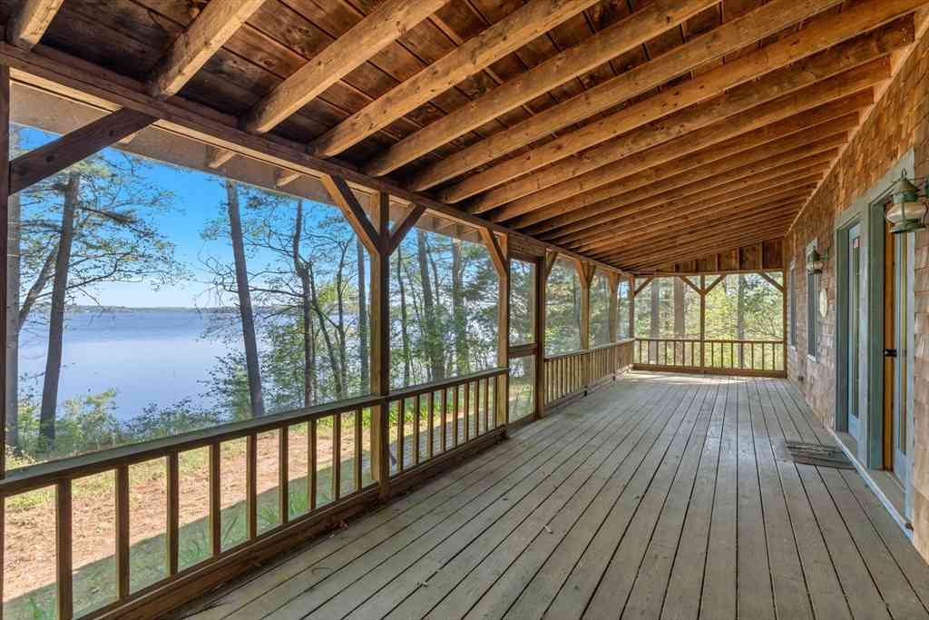 Homes For Sale - 362 Snows Pond Rd<br/> Rochester, MA 02770