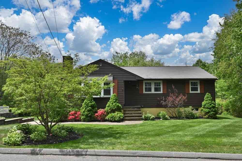 Homes For Sale - 45 Hobson St<br/> Saugus, MA 01906