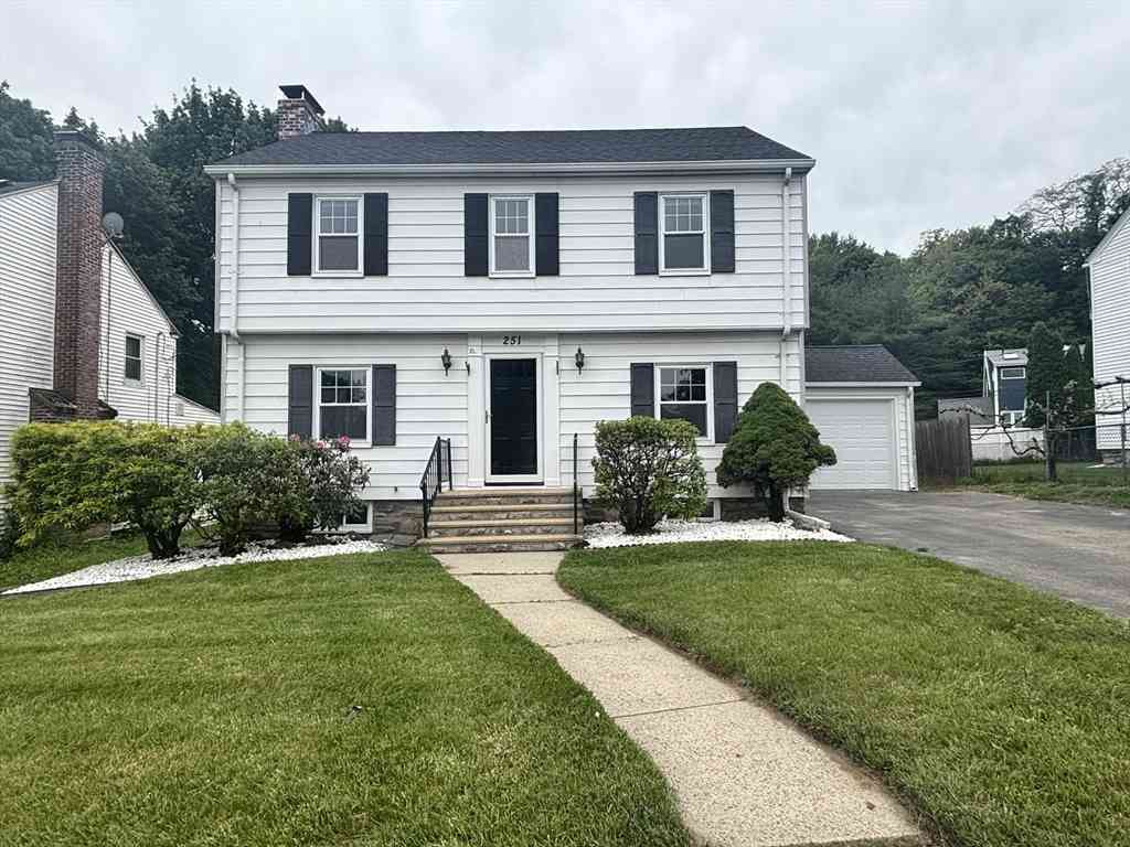 Homes For Sale - 251 May St<br/> Worcester, MA 01602
