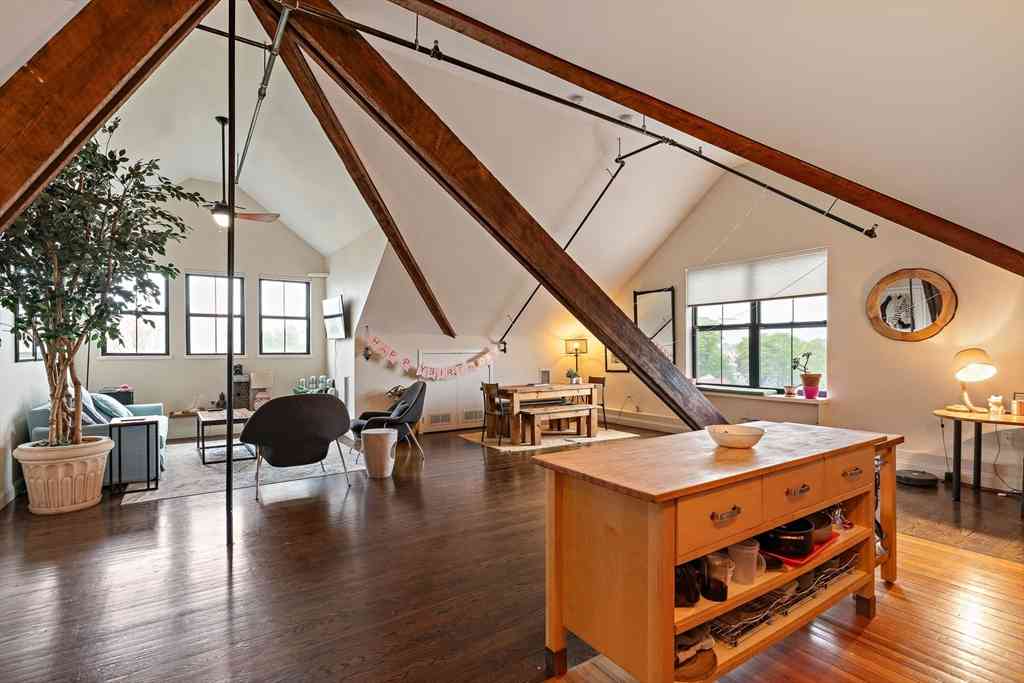 Condo For Sale - 220 Spencer Ave #304<br/> Chelsea, MA 02150