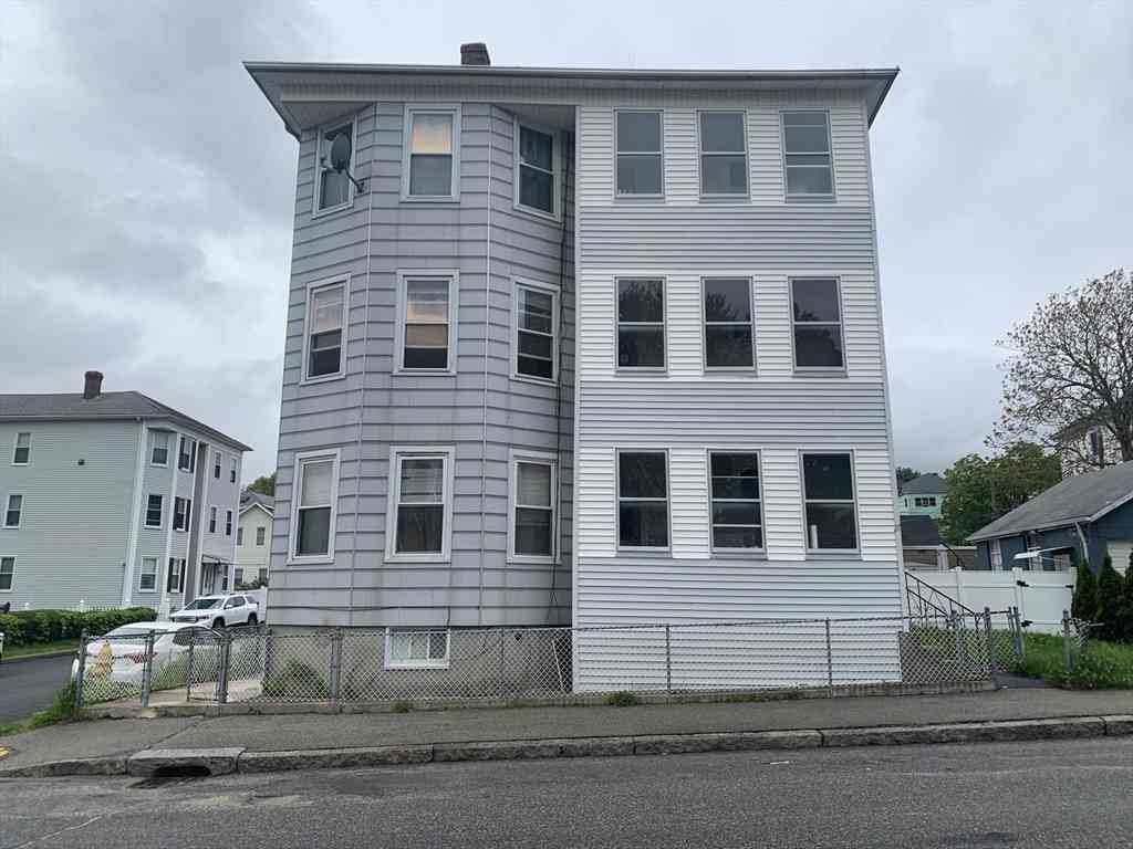 Apartment For Rent - 27 Granby Rd #2<br/> Worcester, MA 01604