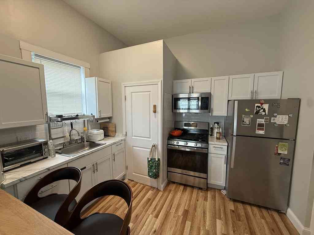 Condo For Sale - 89 Newton #1<br/> Somerville, MA 02143