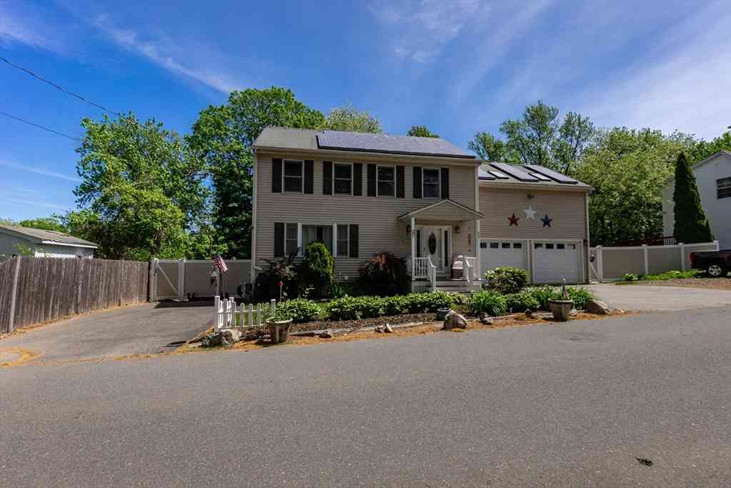 Homes For Sale - 63 Bow St<br/> Saugus, MA 01906