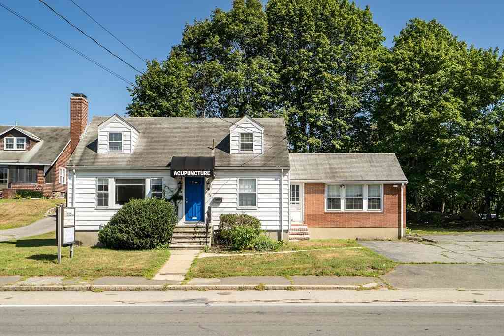 Homes For Sale - 192 Lexington Street<br/> Middlesex County, Woburn, MA 01801