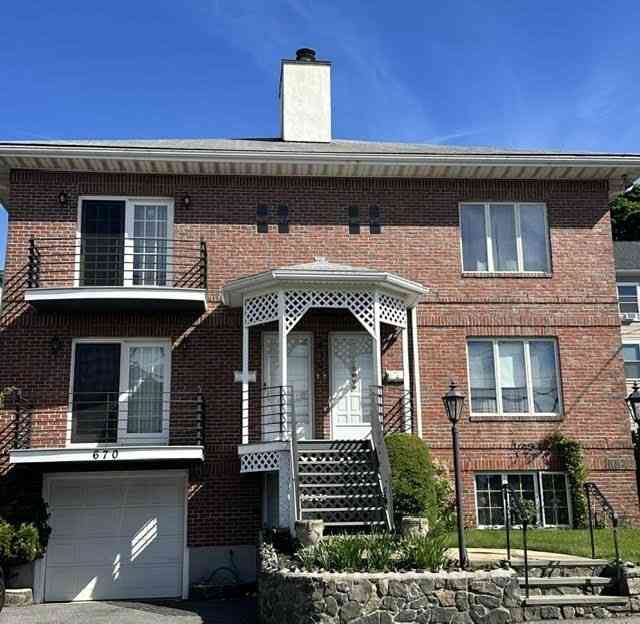 Apartment For Rent - 670 Humphrey St #1<br/> Swampscott, MA 01907