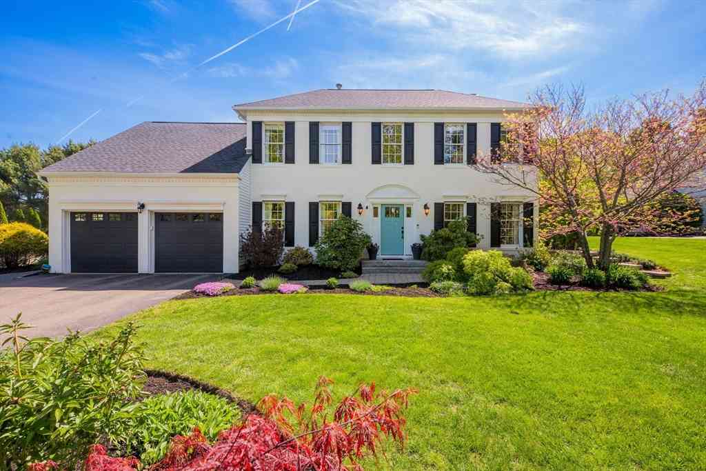 Homes For Sale - 6 Hancock Rd<br/> Franklin, MA 02038