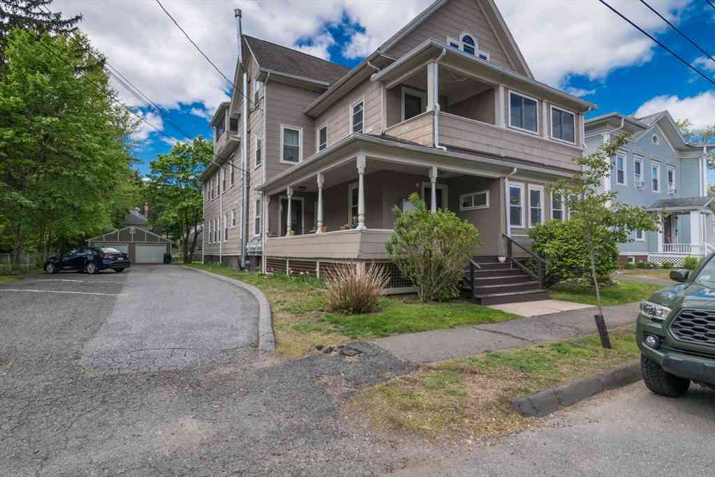 Homes For Rent - 13 Munroe St<br/> Northampton, MA 01060