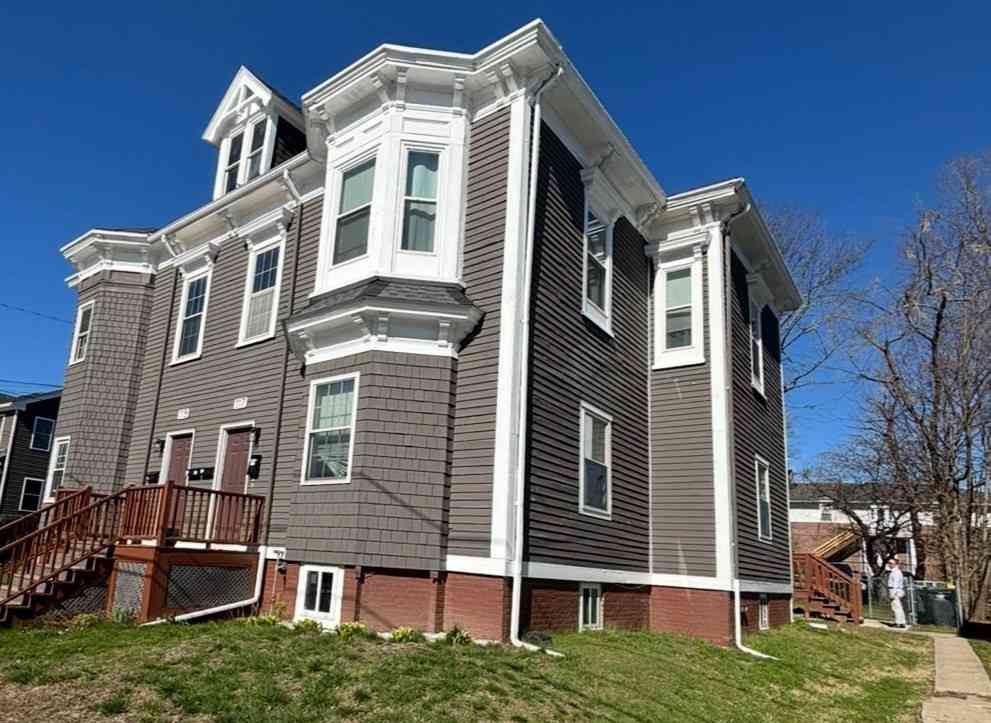 Homes For Rent - 117-119 Portland Street<br/> Haverhill, MA 01830