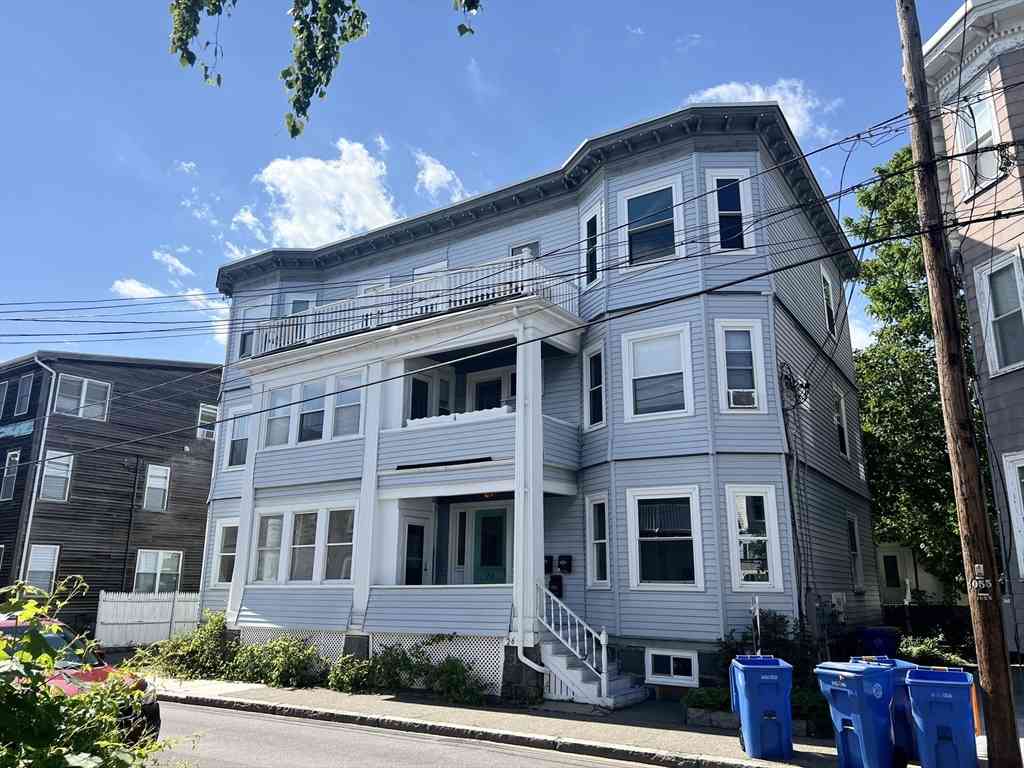 Apartment For Rent - 26 Forrest St. #2<br/> Winthrop, MA 02152