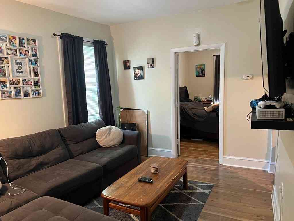Apartment For Rent - 61 Vine #34<br/> Lynn, MA 01905