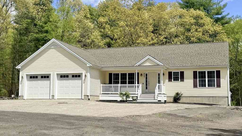 Homes For Sale - 429A Winthrop Street<br/> Taunton, MA 02780