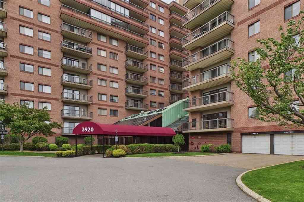 Condo For Sale - 3920 Mystic Valley Pkwy #118<br/> Middlesex County, Medford, MA 02155
