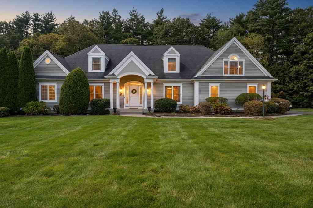 Homes For Sale - 15 Leland Dr<br/> Hampden County, Ludlow, MA 01056