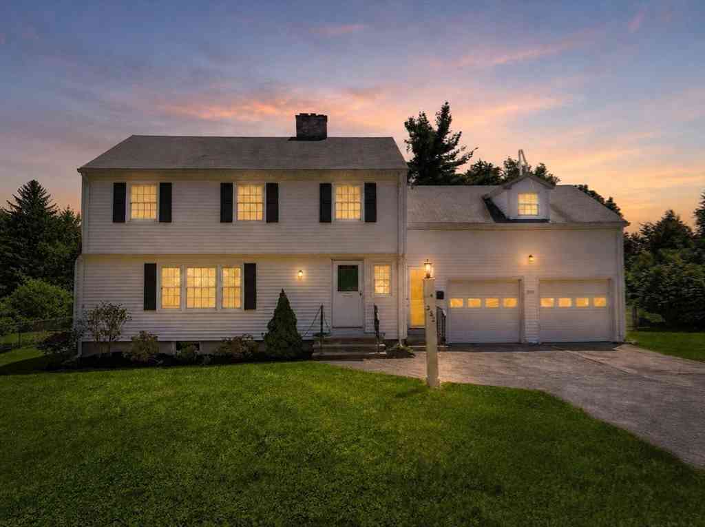 Homes For Sale - 232 Grove St<br/> Worcester County, Paxton, MA 01612