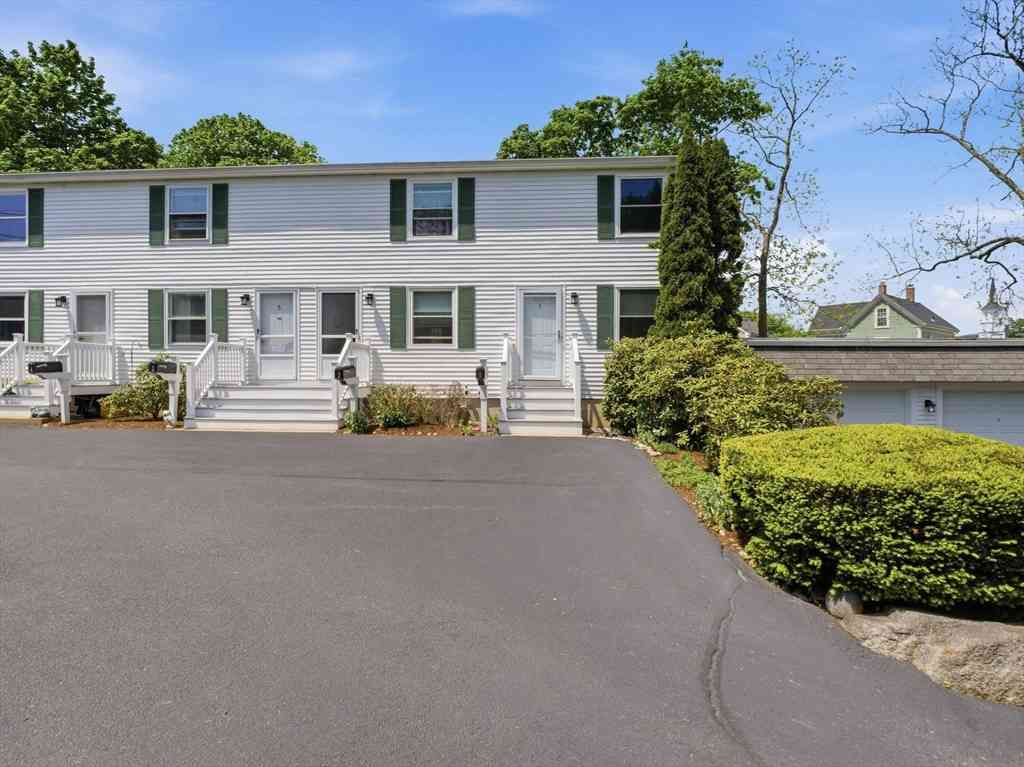 Condo For Sale - 24-R High St #1<br/> Rockport, MA 01966