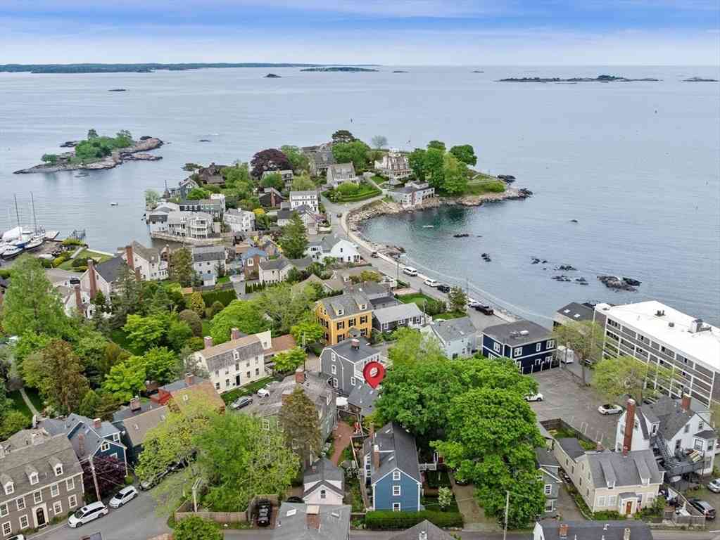 Homes For Sale - 31 Franklin St<br/> Marblehead, MA 01945