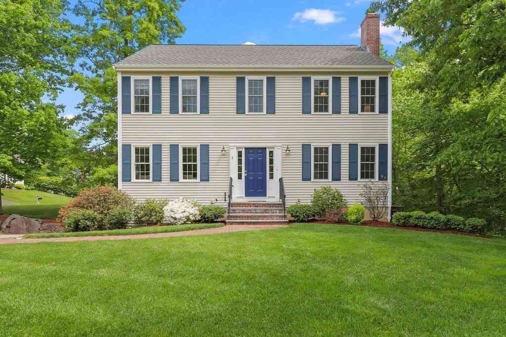 Homes For Sale - 2 Thomas Circle<br/> North Attleboro, MA 02760