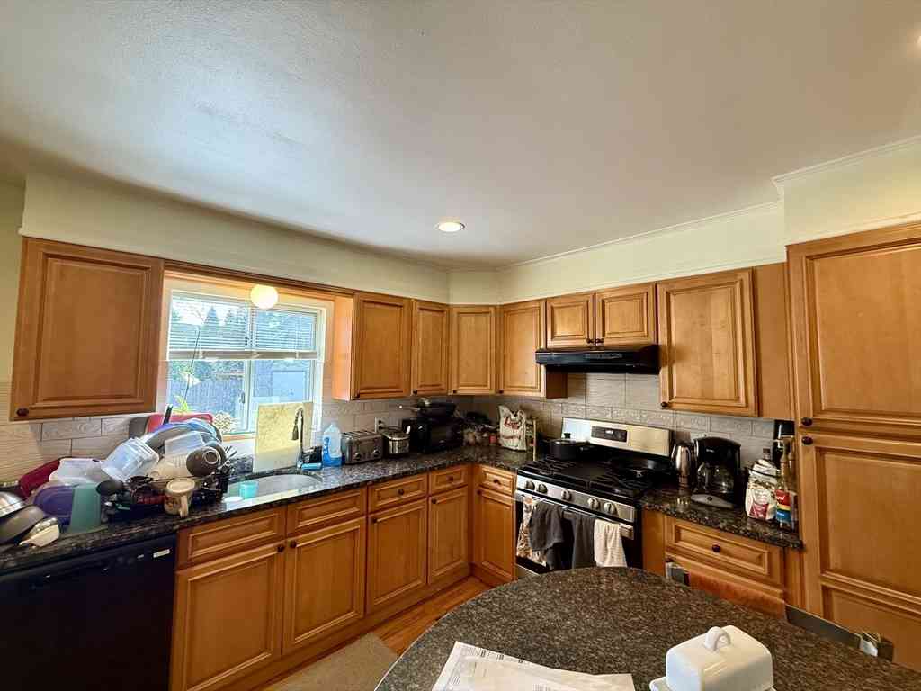 Apartment For Rent - 18 Pine Street #18<br/> Newton, MA 02465