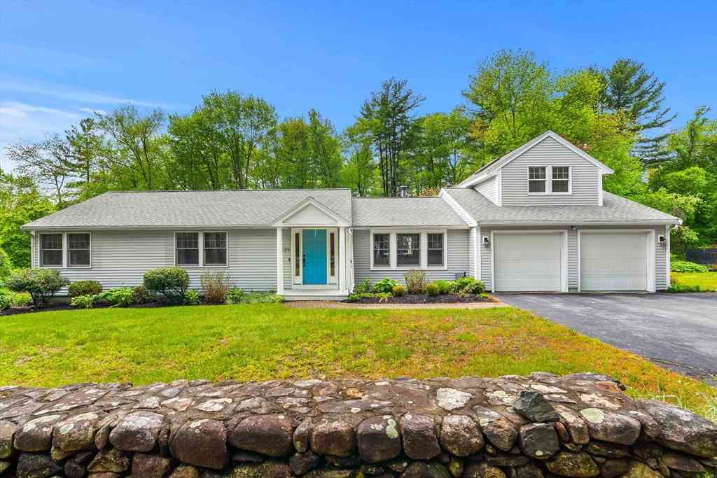 Homes For Sale - 139 Hidden Rd<br/> Andover, MA 01810