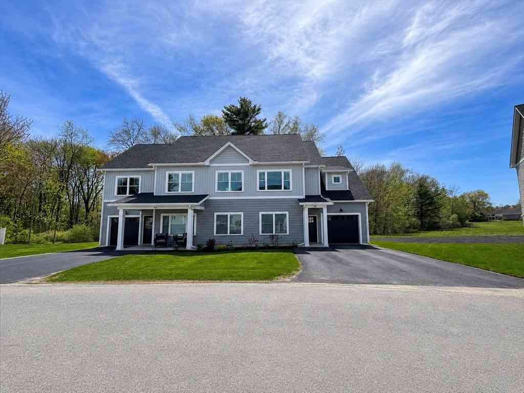 Condo For Sale - 4 Clover Cir #B<br/> Salisbury, MA 01952