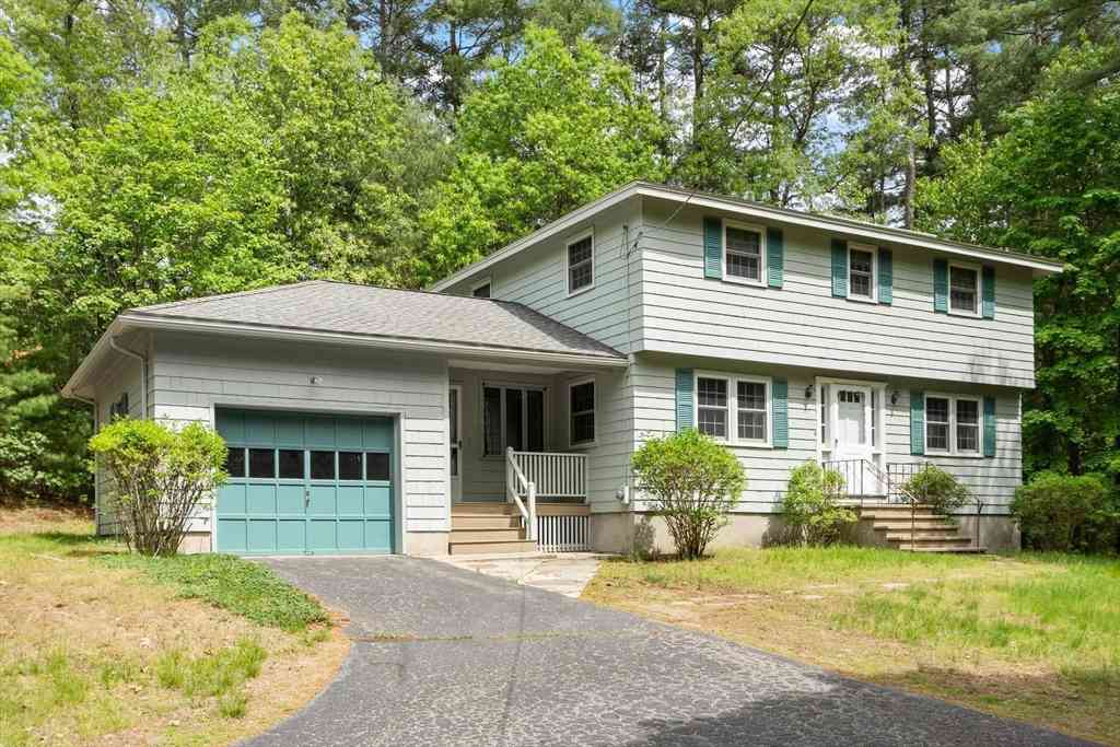 Homes For Sale - 18 Cambridge Street<br/> Middlesex County, Chelmsford, MA 01824
