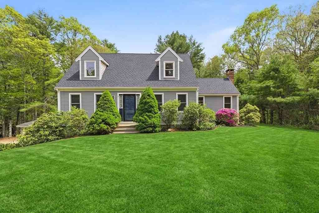 Homes For Sale - 80 Mountain Hill Rd<br/> Plymouth, MA 02360