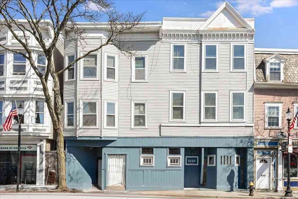 Homes For Rent - 614-618 E. Broadway<br/> Boston, MA 02127