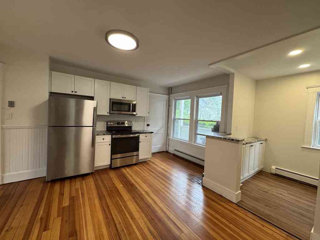 Apartment For Rent - 8 Glendale St #1R<br/> Salem, MA 01970