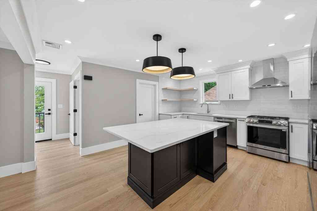 Condo For Sale - 29 Hanson St #2<br/> Somerville, MA 02143