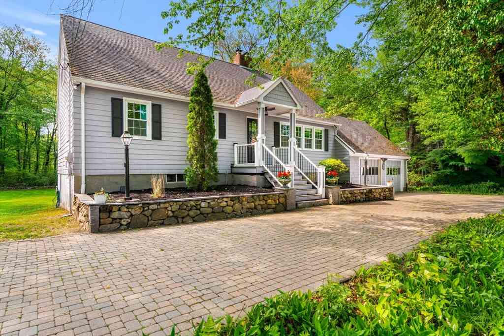 Homes For Sale - 28 Ballardvale Road<br/> Andover, MA 01810