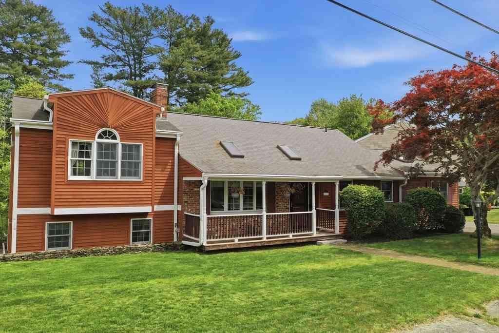 Homes For Sale - 84 Patricia Ln<br/> Weymouth, MA 02190