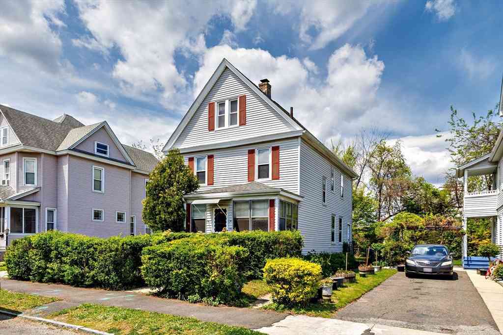 Homes For Sale - 38 Phoenix Street<br/> Springfield, MA 01104
