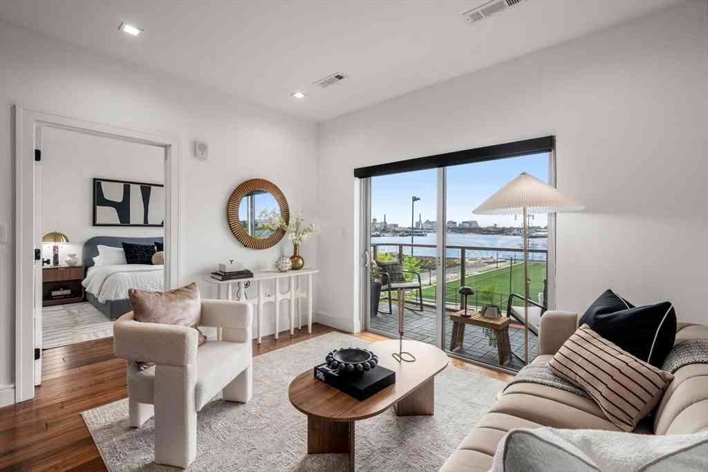 Condo For Sale - 99 Sumner St #321<br/> Boston, MA 02128