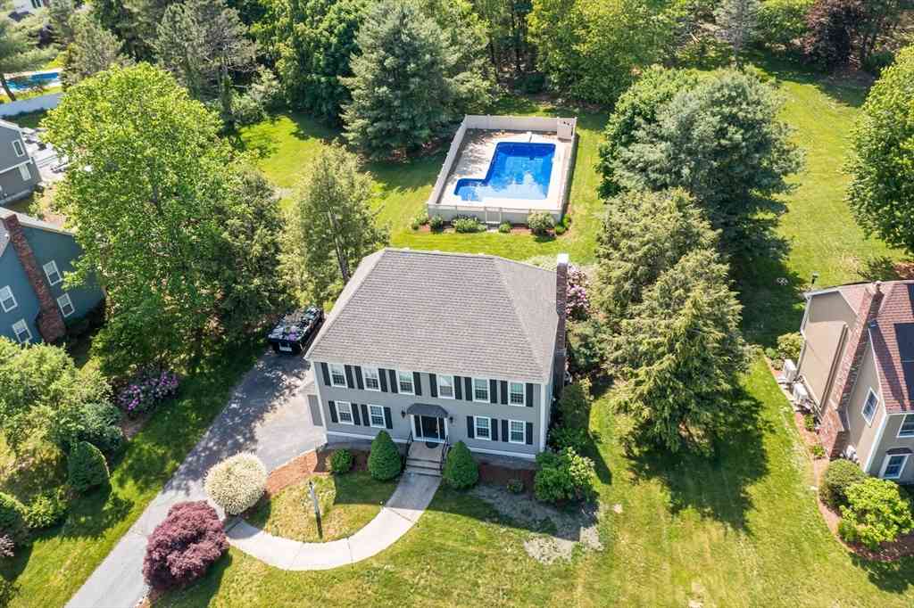 Homes For Sale - 157 Rolling Meadow Dr<br/> Middlesex County, Holliston, MA 01746
