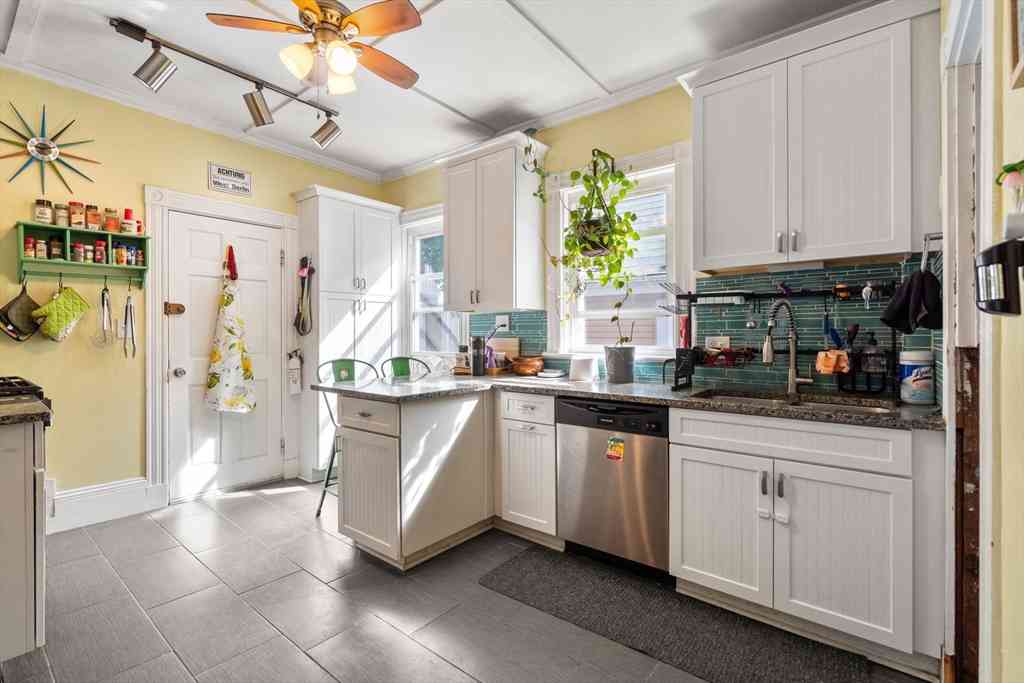 Condo For Sale - 36 Msgr Patrick J Lydon Way #2<br/> Boston, MA 02124