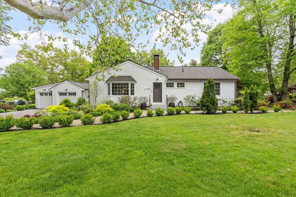 Homes For Sale - 230 Harrington Ave<br/> Concord, MA 01742