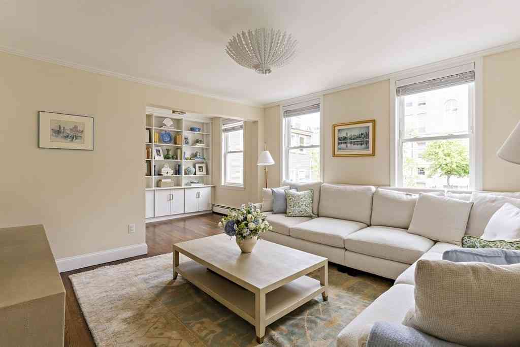 Condo For Sale - 30 Cross St #2<br/> Boston, MA 02129