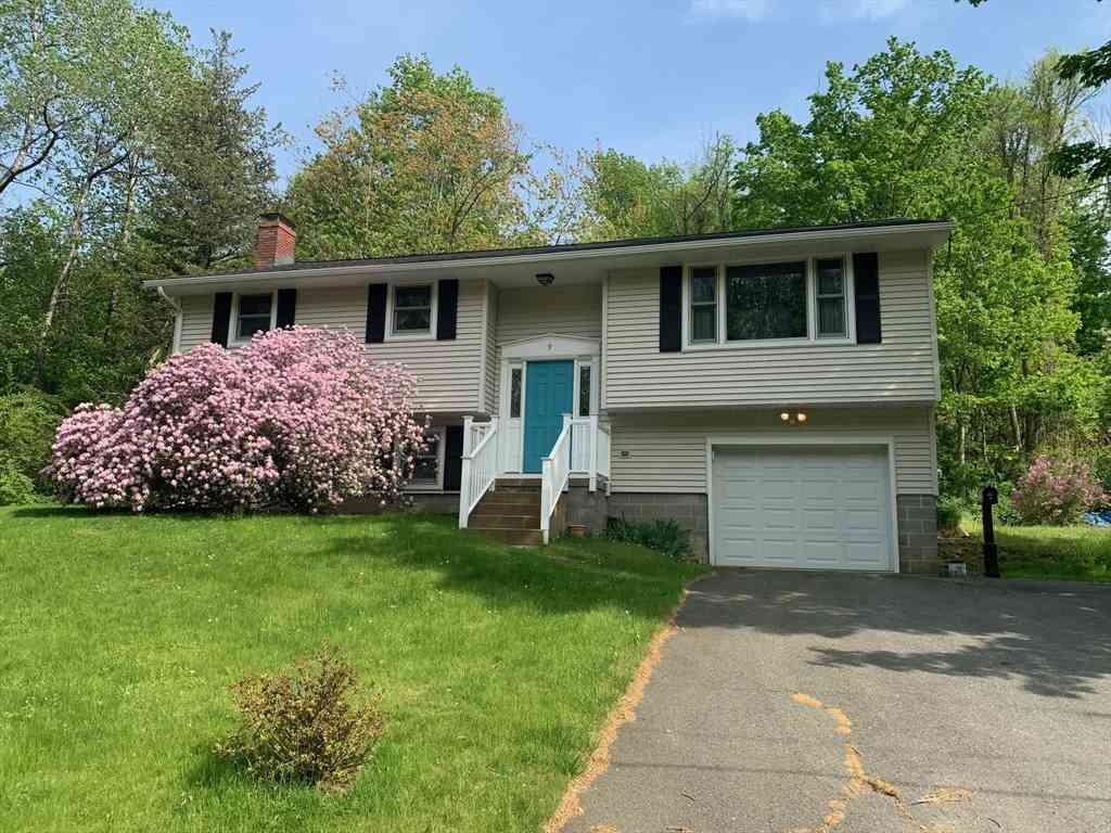 Homes For Sale - 9 Ash Ln<br/> West Brookfield, MA 01585
