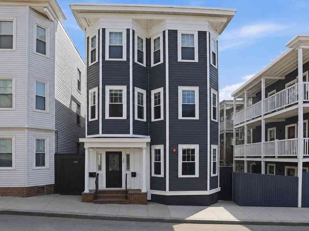 Condo For Sale - 20 Winfield St #1<br/> Boston, MA 02127