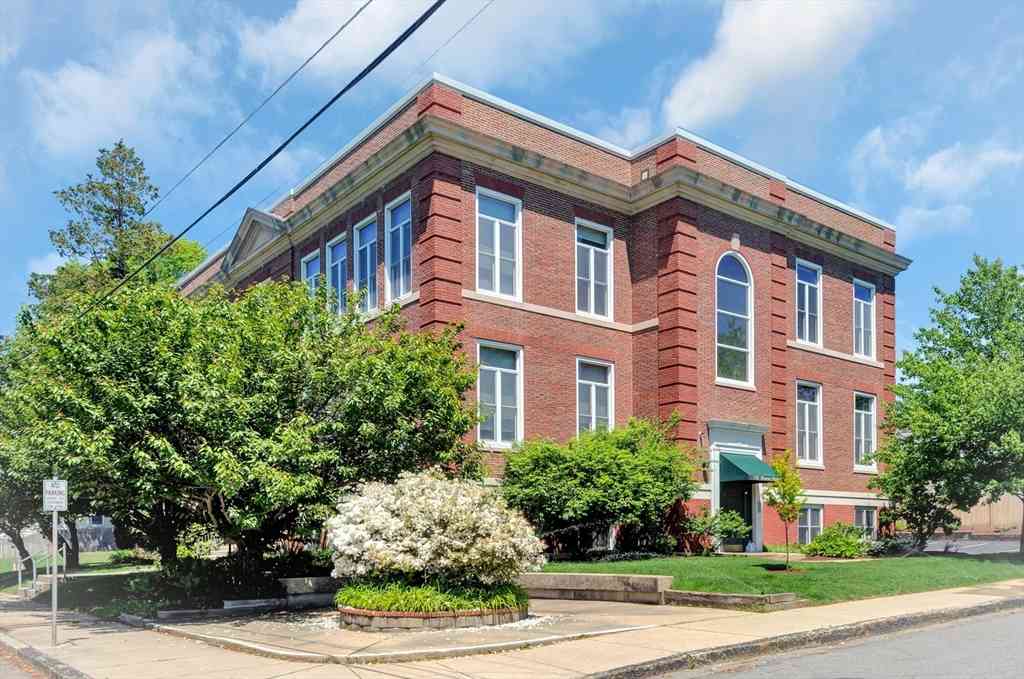 Condo For Sale - 122 Sharon Street #203<br/> Middlesex County, Medford, MA 02155
